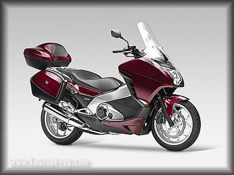 Motorcycles on the road: New Honda motorcycle engine