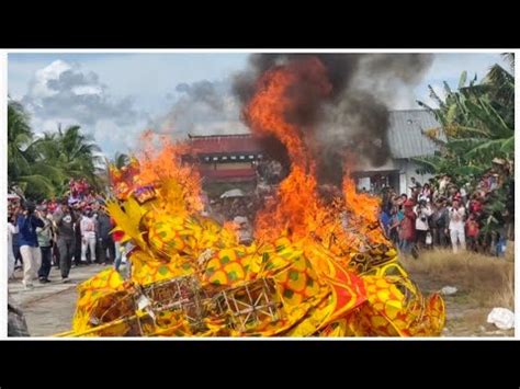 Bakar Naga Ritual Akhir Dari Cap Go Meh Pontianak Youtube