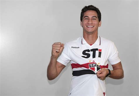 Ganso Vibra Com Vitória Em São Januário Spfc