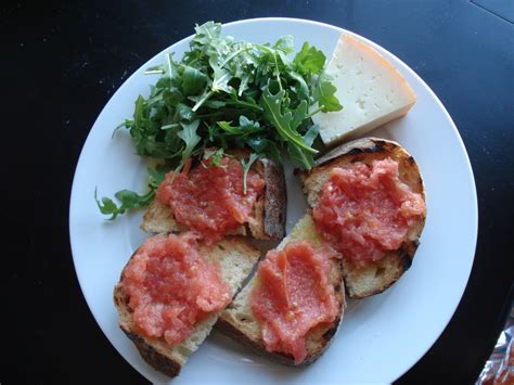 Im Hungry An Ode To Food Pan Con Tomates A La Barcelona