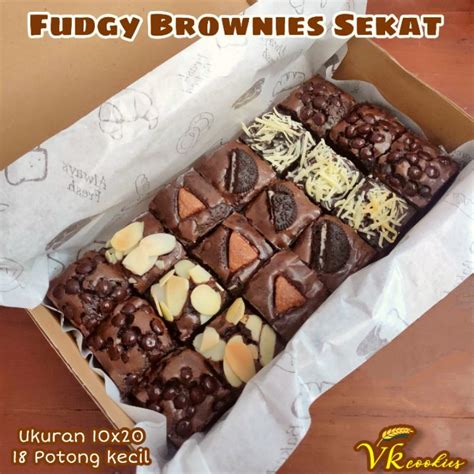 Jual Fudgy Brownies Sekat 20x10 Isi 18 Potong Kecil Free Kartu Ucapan