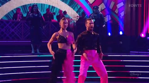 Dancing With The Stars 31 Finals Charli Damelio And Mark Jive Nov