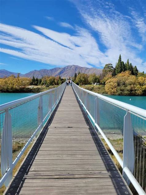 Solve Lake Tekapo Bridge Over Untroubled Waters Jigsaw Puzzle Online