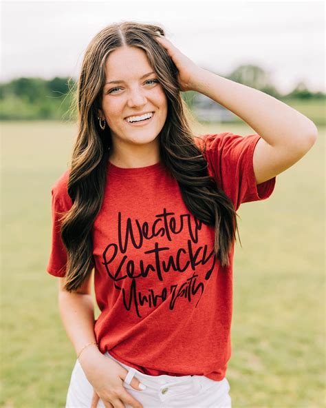 chloe johnson (@chloe.johnson._) • Instagram photos and videos