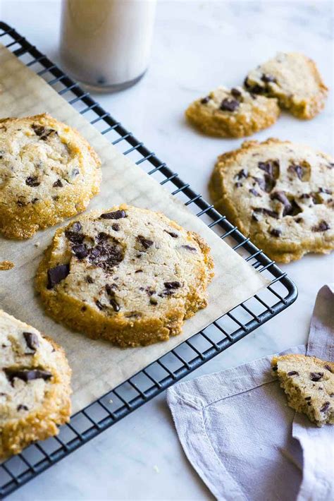 Alison Roman S Salted Butter And Chocolate Chunk Shortbread Cookies