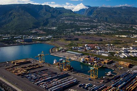 Le Grand Port Maritime De La Réunion Devient Le 1er Port Des Outre Mer