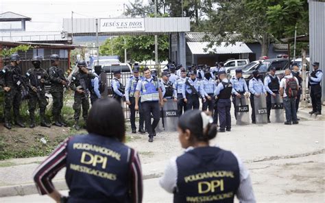 Al Menos Personas Muertas Por Ri A En C Rcel De Honduras Aristegui