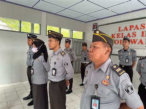 Lapas Kelas Iib Polewali Ikuti Apel Pegawai Dan Halal Bihalal Idul