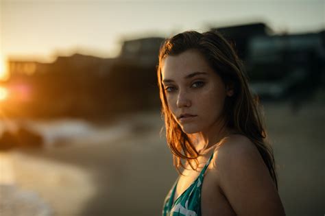 Women Model Portrait Looking Away Brunette Photography Books