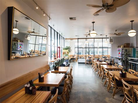 restaurants in seattle airport 7