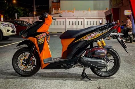 Honda Vario 150 Kena Modifikasi Simpel Grafis Bodi Nyentrik Banyak