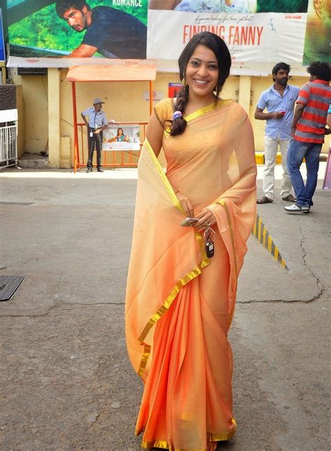 Vijay Tv Anchor Ramya Hot Navel Photos Indian Cinema Latest News Actor Actress TV Anchors