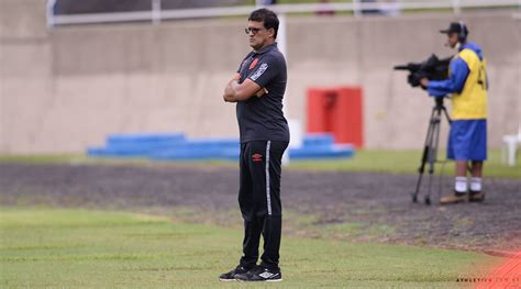 Athletico Paranaense Site Oficial Wesley Carvalho avaliou a atuação