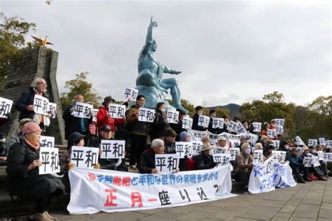 核廃絶「スタートの年に」 長崎の被爆者ら 20回目正月座り込み 長崎新聞 20210103 0000 公開