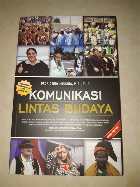 KOMUNIKASI LINTAS BUDAYA PEMIKIRAN PERJALANAN DAN KHAYALAN PENULIS