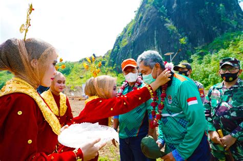 Bukit Kandis Lahan Bekas Tambang Yang Jadi Wisata Andalan Dan