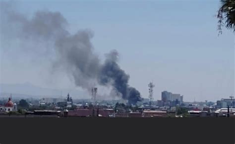 Incendio Consume Fábrica De Textiles En León Guanajuato