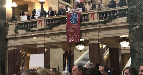 Photos Capitol Christmas Tree Lit During Ceremony Tuesday Features