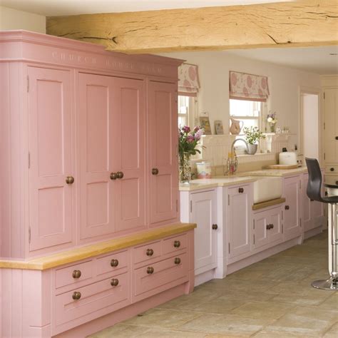 16 Pink Kitchen Ideas In Shades From Soft Blush To Bold Fuchsia Pink