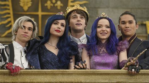 Descendants Stars Share Heartfelt Messages And Behind The Scenes Pics