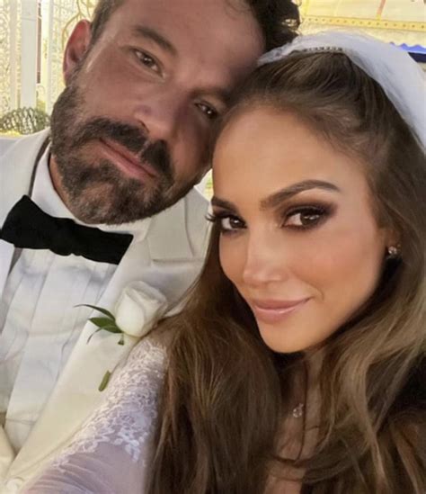 See Jennifer Lopez S Rehearsal Dinner Dress From Ben Affleck Wedding