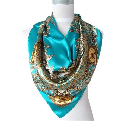 2014 Hot Sale Satin Square Silk Scarf Printed For Ladies New Arrival