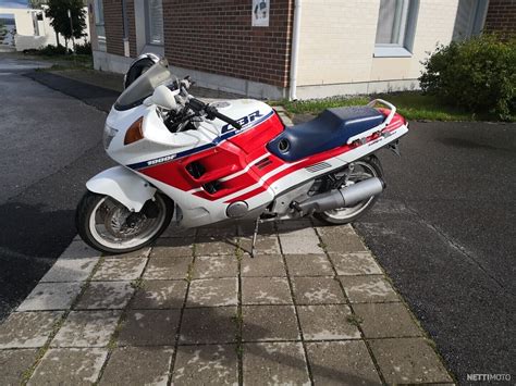 Honda CBR 1000 F 1 000 cm³ 1989 Kuopio Moottoripyörä Nettimoto