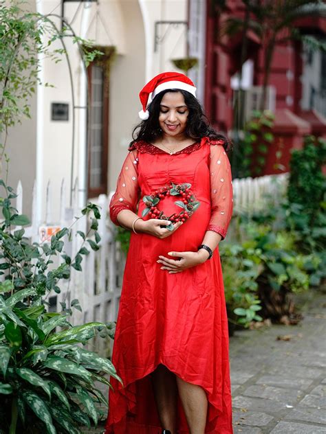 Maternity Photoshoot Gown Red