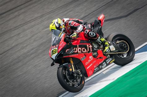 SBK Bautista Insaziabile Conquista Anche La Superpole Race 2 Rea