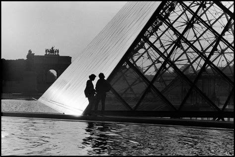 But Seriously: An Erwitt Exhibition at the Magnum Gallery | Rangefinderforum