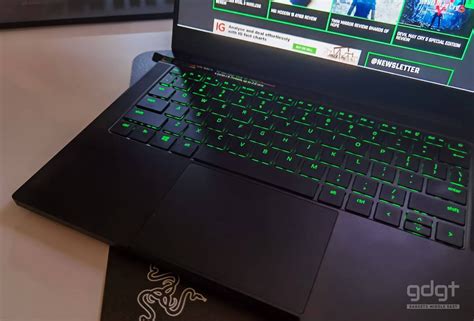 Razer Blade Stealth 13 Late 2020 Review Gadgets Middle East