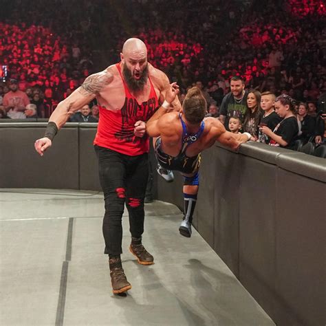 Braun Strowman Vs Chad Gable Raw Monday Wwe Photo