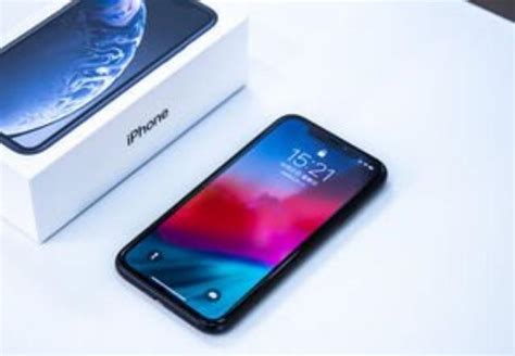 Iphone Xr價格跌到沒底線，如今已經到了華為的價格該怎麼選 每日頭條