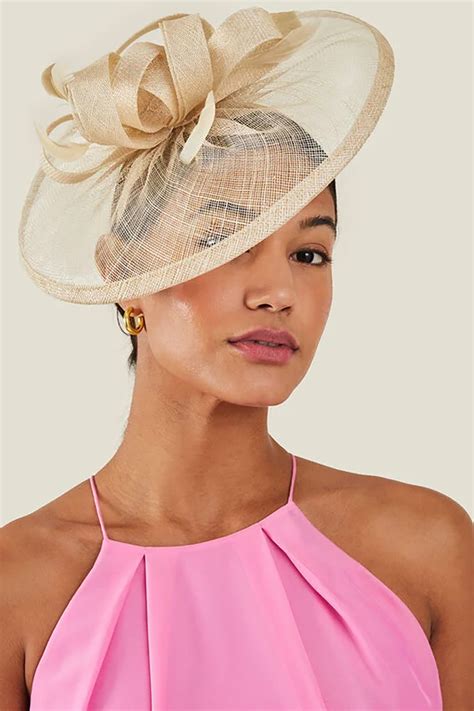 9 Best Wedding Fascinators For Guests This Season