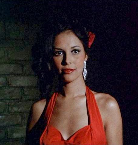 9 Hot Sexy Lonette McKee Bikini Pics