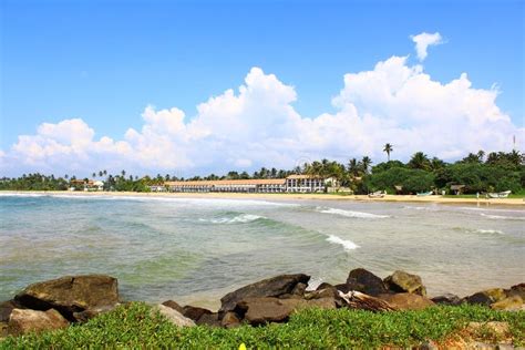 Hotel the Surf Bentota stock photo. Image of rocks, travel - 52328270