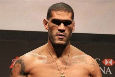 Exluchador de la UFC Antônio Pezão anuncia su retiro de las MMA Ag