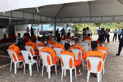 Reeducandos Do Conjunto Penal De Lauro De Freitas Participam De Feira