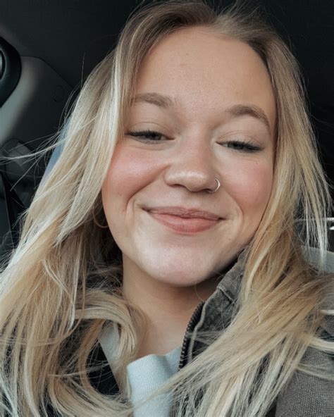 Sarah Williams (@sarah_d_williams) • Instagram photos and videos