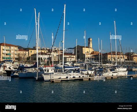 San vincenzo italy tuscany hi-res stock photography and images - Alamy