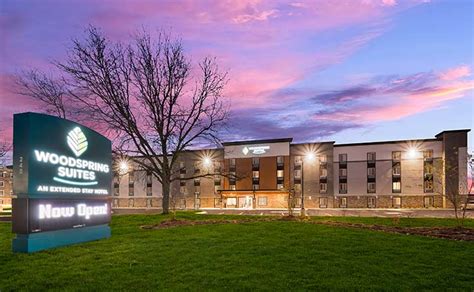 Extended Stay Hotel in Dearborn, MI | WoodSpring Suites Dearborn - Detroit