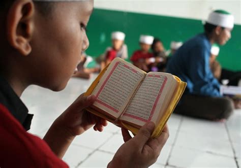 Kembangkan Usaha Pesantren Dapat Bantuan Dana Dan Bimtek