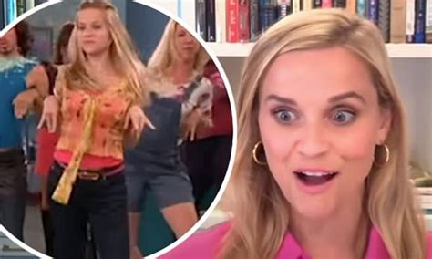 Reese Witherspoon Reunites With The Legally Blonde Cast For The Iconic Film S Th Anniversary