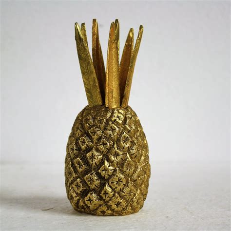 how to pick pineapple 11