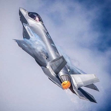 F-35B Lightning II going vertical, USAF | Fighter, Fighter jets, Usaf