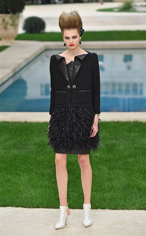 Chanel-Spring-2019-Couture-Collection-Paris-Fashion-Week-Tom-Lorenzo-Site (9) - Tom + Lorenzo