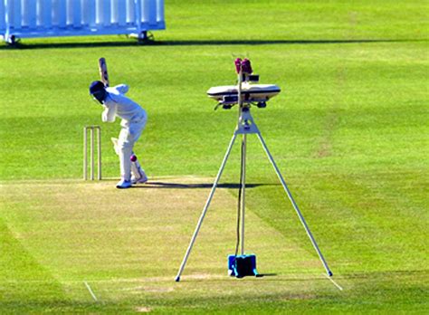 evolution  modern day cricket   umpire  artificial