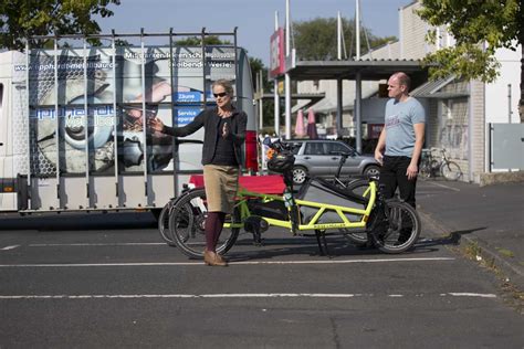 Eine Politikerin erfährt Verkehrswende Pedelecs und E Bikes