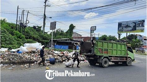 Jaga Kebersihan Buang Sampah Sembarangan Di Pekanbaru Bisa Kena Denda