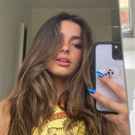 Pin By Bredeg On 《tik Tok Girls》 Brown Hair Balayage Addison Rae Hair Addison Rae Brown Hair